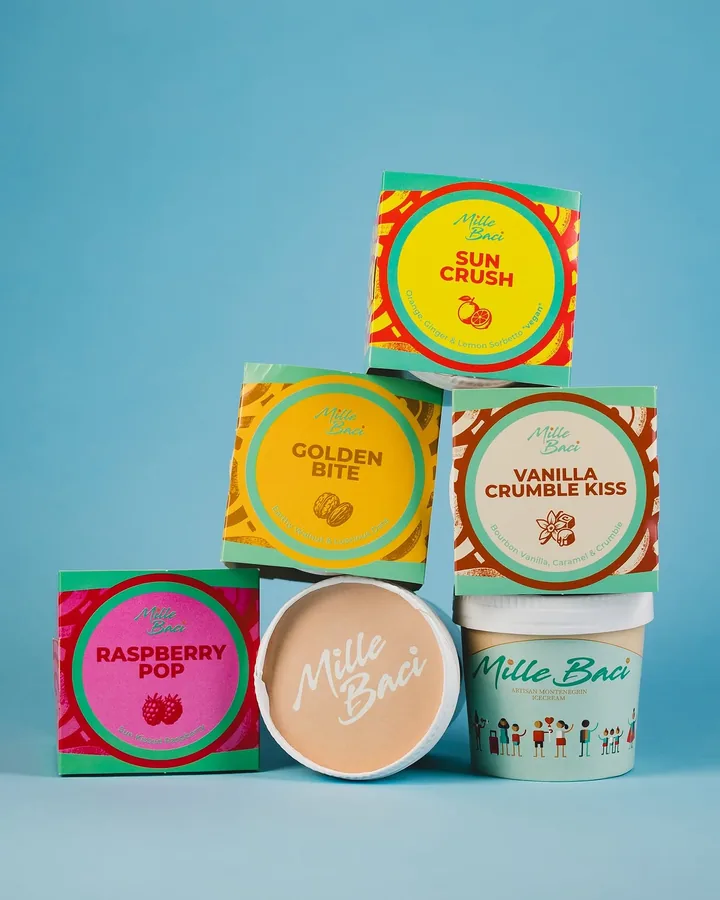 Kula od čašica: Sun Crush, Golden Bite, Vanilla Crumble Kiss i Raspberry Pop